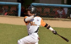 Lee más sobre el artículo Villa Clara y Guantánamo tienen seis éxitos en Sub-23 de Béisbol