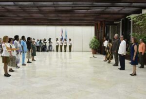 Lee más sobre el artículo Autoridades de Cuba felicitan a las mujeres por aniversario