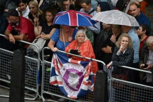 Lee más sobre el artículo Miles de personas convergen en Londres para funerales de Isabel II