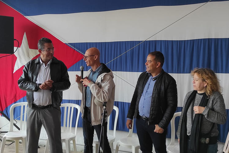 En este momento estás viendo Condena al bloqueo a Cuba resalta en fiesta de l’Humanité