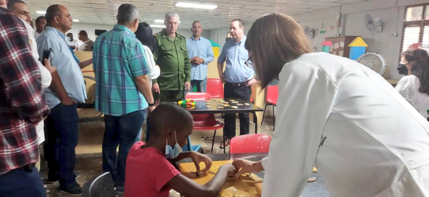 En este momento estás viendo Visita presidente cubano hogar psicopedagógico La Castellana