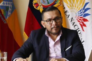 Lee más sobre el artículo Bloqueo a Cuba es un capricho de EEUU, afirma asambleísta de Ecuador