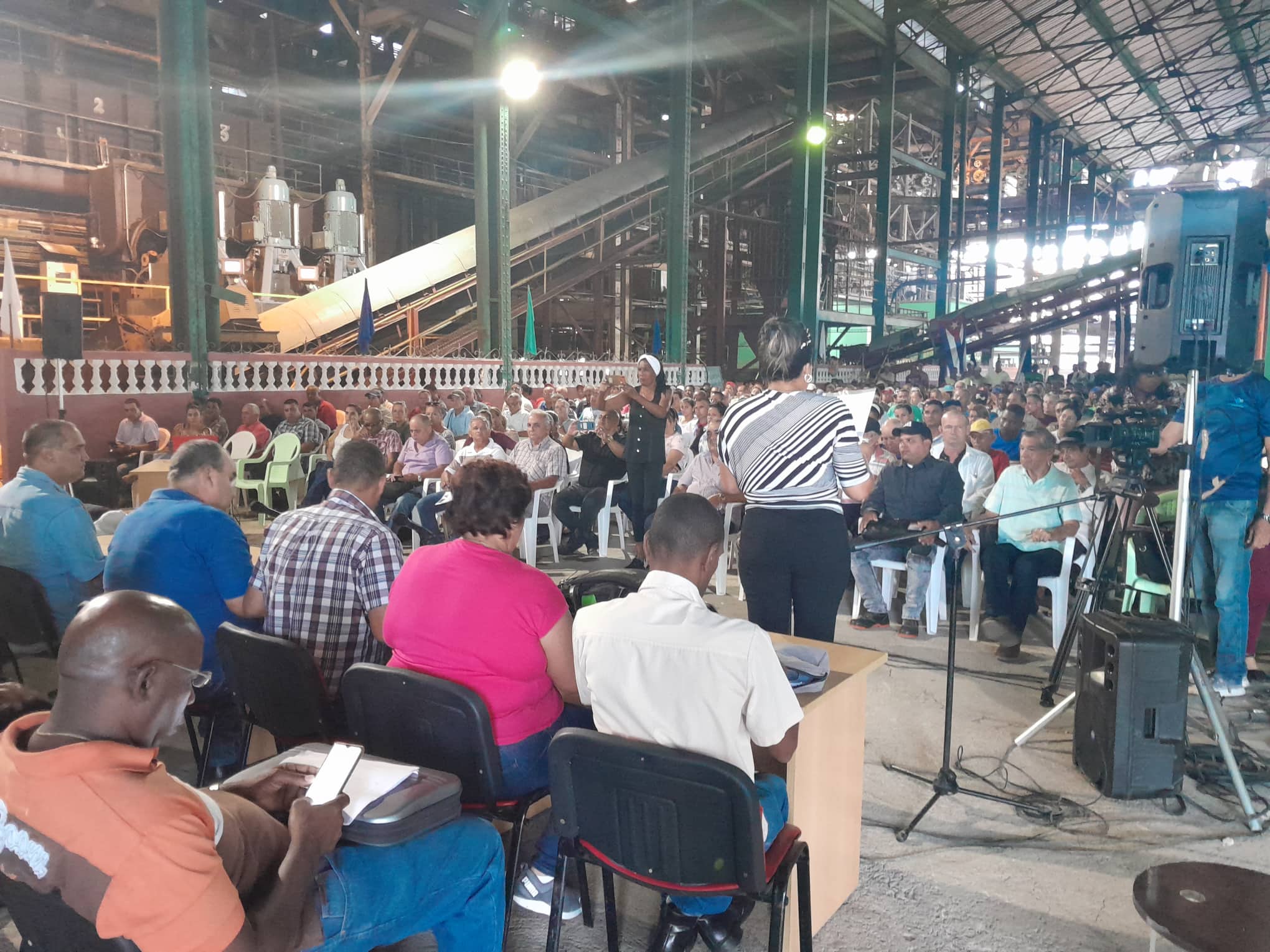 En este momento estás viendo Ratifican sus compromisos productivos trabajadores del central Ciro Redondo