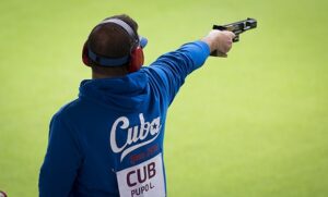 Lee más sobre el artículo Equipo cubano concluye en noveno lugar durante Campeonato Mundial de Tiro Deportivo de El Cairo 2022