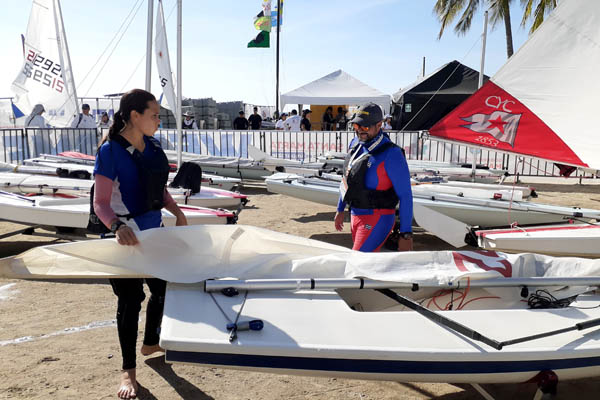 En este momento estás viendo Buen comienzo para veleristas cubanos en Santa Marta 2022