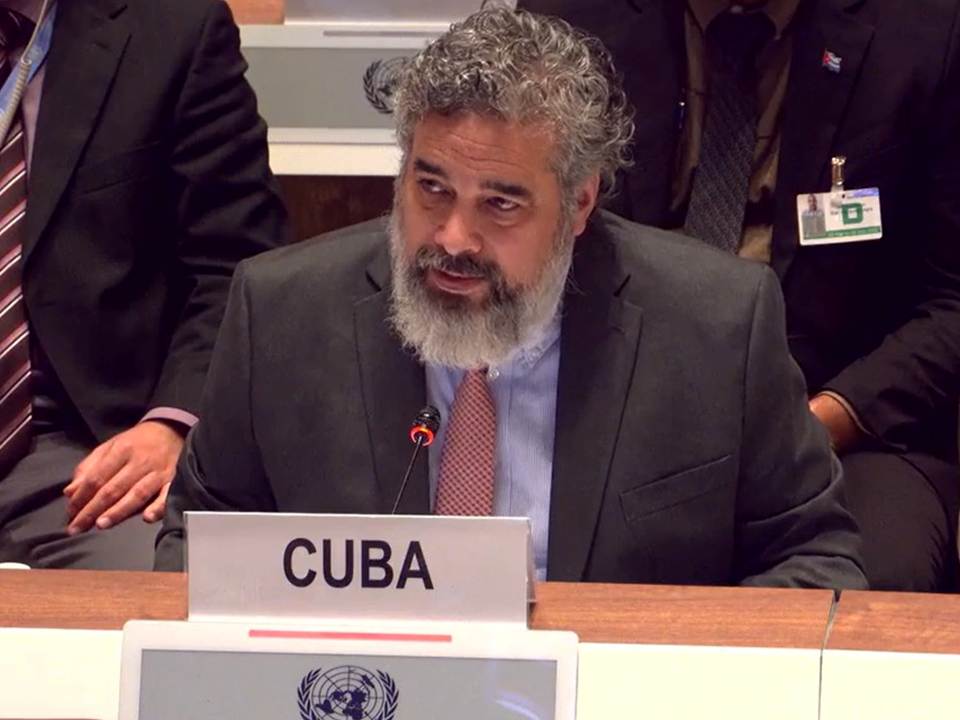En este momento estás viendo Cuba llama en Ginebra a fortalecer convención contra armas biológicas