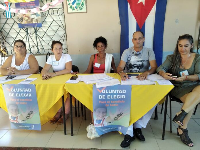 En este momento estás viendo People exercise their citizen’s right in the avilanian capital