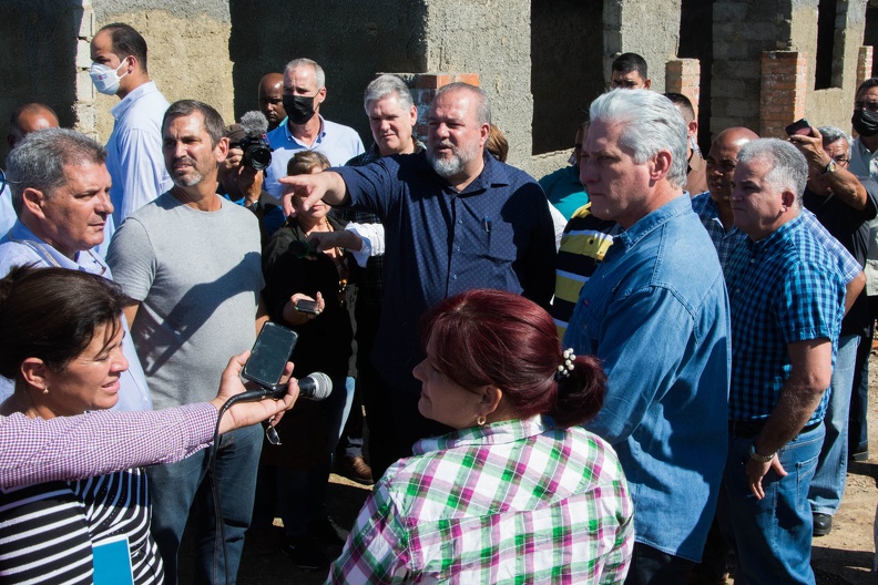 En este momento estás viendo Díaz-Canel en Pinar del Río: nos quedan meses de trabajo fuerte