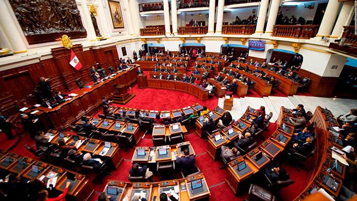 En este momento estás viendo Parlamento intenta hoy aprobar elecciones adelantadas en Perú