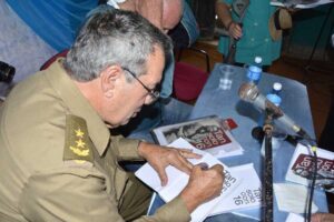 Lee más sobre el artículo Batalla de Santa Clara, Cuba, en la pupila del combatiente Acevedo (+Fotos)