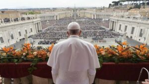 Lee más sobre el artículo Papa Francisco pide en misa navideña acabar las guerras y el hambre