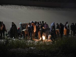 Lee más sobre el artículo Migrantes a las puertas de EEUU, bajo el frío