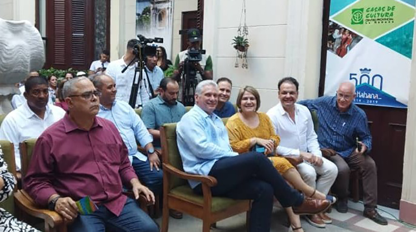 Lee más sobre el artículo Asiste Díaz-Canel a entrega de Premios de Cultura Comunitaria