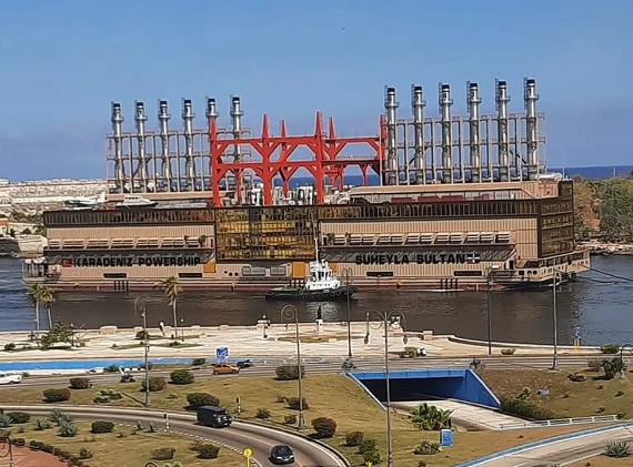 Lee más sobre el artículo Arribó nueva central flotante a la bahía de La Habana