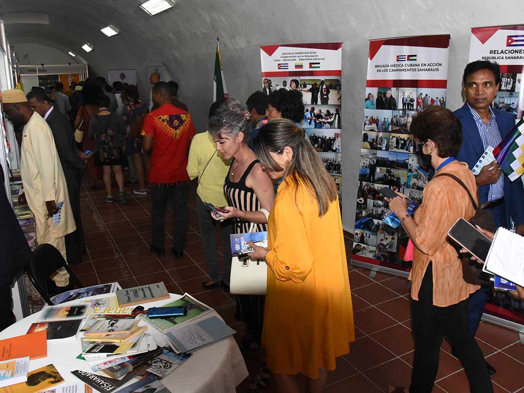 En este momento estás viendo Elogian a Feria del libro cubana por impulsar lectura inclusiva