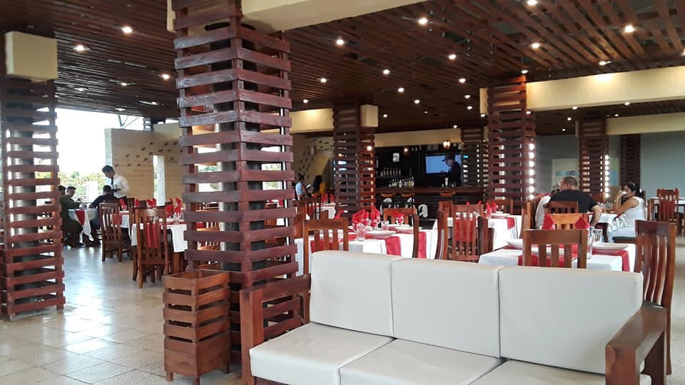 En este momento estás viendo Celebran día del trabajador del comercio, la gastronomía y los servicios en Ciego de Ávila
