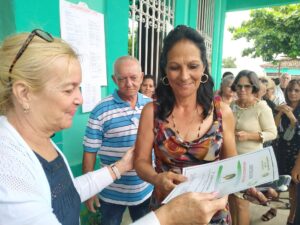 Lee más sobre el artículo Entregan distinción Seguidores de Victoria a destacados educadores