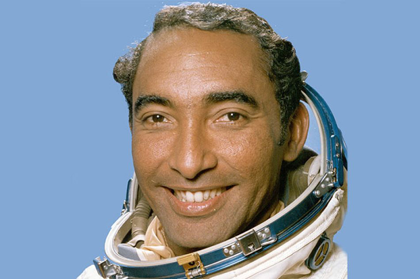 En este momento estás viendo Felicitan a Tamayo Méndez, primer cosmonauta latinoamericano