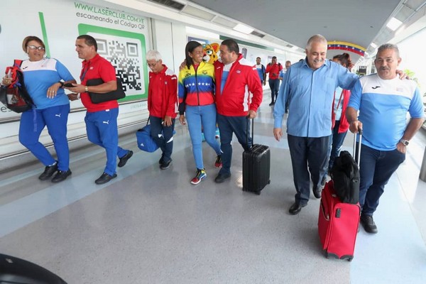 En este momento estás viendo Cubanos llegan a la fiesta de los Juegos del Alba