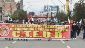 Lee más sobre el artículo Maestros de Bolivia analizan propuesta del Gobierno