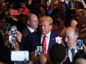 Lee más sobre el artículo Agravios en discurso de Trump tras histórica acusación en Nueva York