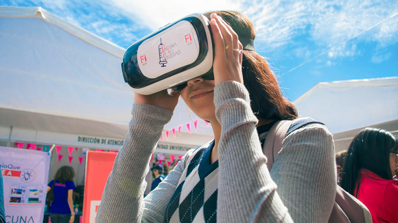 Lee más sobre el artículo ¿Vacuna contra la soledad? Científicos mexicanos crean dispositivo de realidad virtual para tratar el estrés, la ansiedad y la depresión