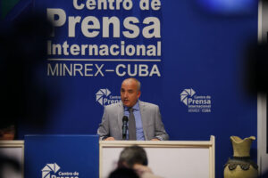 Lee más sobre el artículo Anuncia Cuba nuevas medidas sobre política migratoria (+Video)