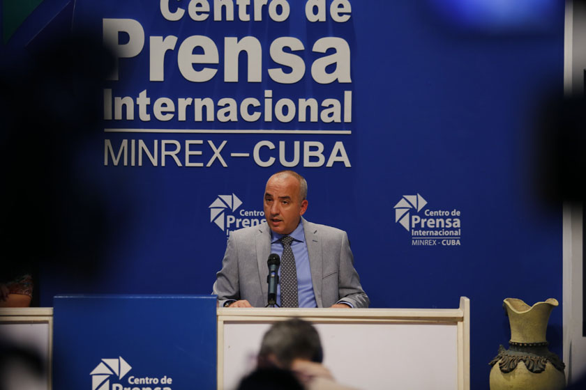 En este momento estás viendo Anuncia Cuba nuevas medidas sobre política migratoria (+Video)