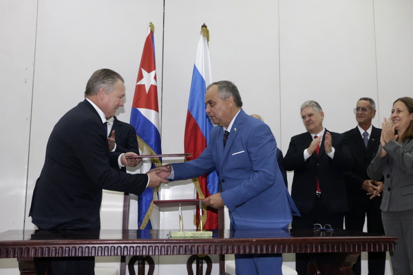 En este momento estás viendo Firman Cuba y Rusia acuerdo de cooperación deportiva
