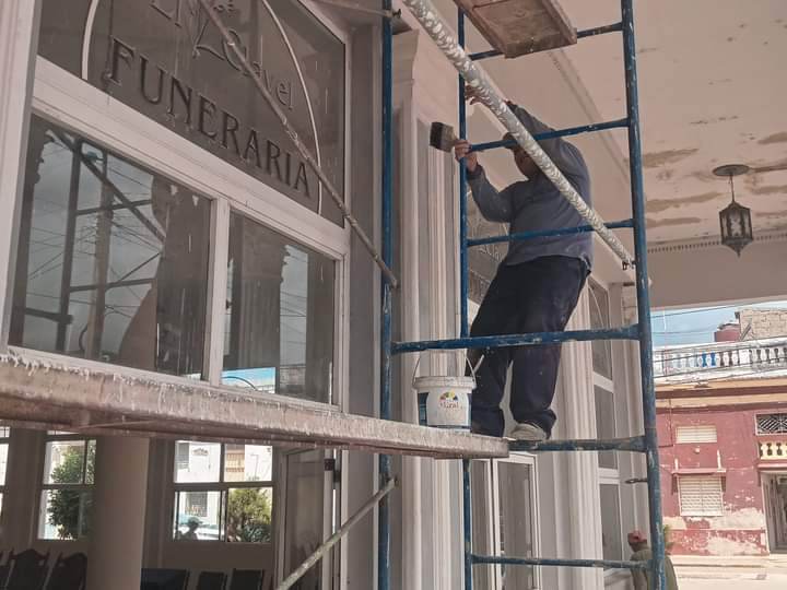 En este momento estás viendo Continúan acciones constructivas en funeraria El Clavel de Ciego de Ávila