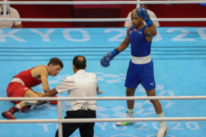 Lee más sobre el artículo Roniel y Lázaro siguen en competencia en boxeo cubano
