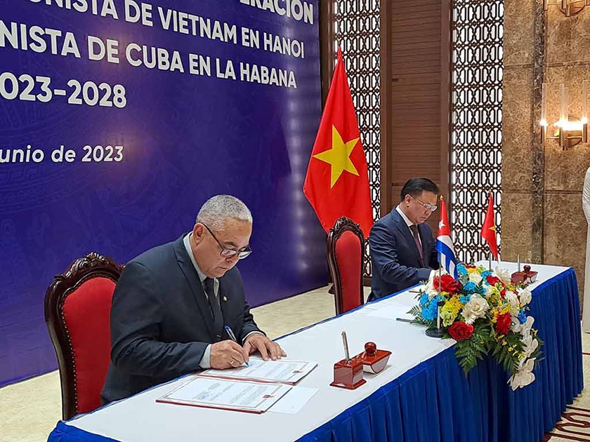 En este momento estás viendo Firman acuerdo de cooperación los Partidos de Cuba y Vietnam