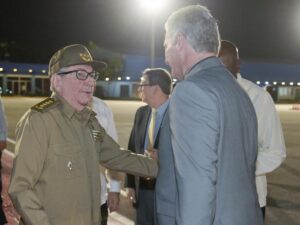 Lee más sobre el artículo Despide Raúl Castro a presidente Díaz-Canel en La Habana