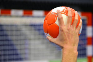 Lee más sobre el artículo Debutan con revés cubanas del balonmano en torneo premundial