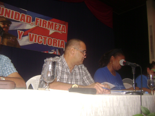 En este momento estás viendo Sostienen encuentro autoridades provinciales con directivos de Majagua (+fotos)