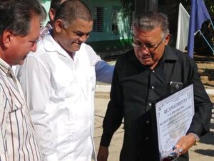 Lee más sobre el artículo Fallece el doctor Felipe Aragón, paradigma de la Medicina Avileña