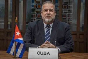 Lee más sobre el artículo Llega a Rusia en visita oficial primer ministro de Cuba