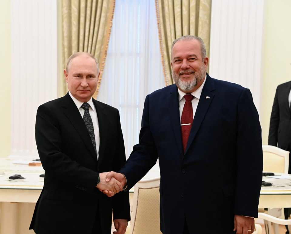 En este momento estás viendo Putin asegura compromiso de Rusia con Cuba para superar el bloqueo