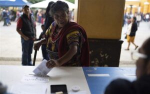 Lee más sobre el artículo Llegó la hora, abren urnas en elecciones generales de Guatemala