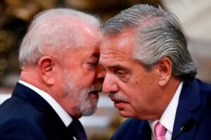 Lee más sobre el artículo Lula recibirá a presidente argentino y tratarán temas bilaterales