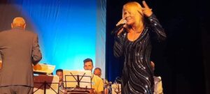 Lee más sobre el artículo Entre aplausos finaliza Boleros de Oro en Morón