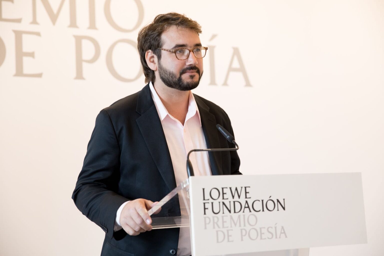En este momento estás viendo Jóvenes poetas cubanos en España: premio a García Zamora