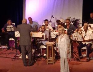 Lee más sobre el artículo Comenzó la Fiesta del Bolero en Morón