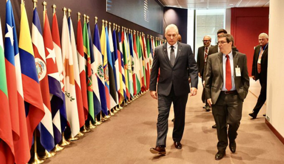 Lee más sobre el artículo Presidente cubano ya está en sede del Consejo Europeo, para participar en Cumbre Celac-Unión Europea