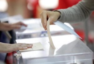 Lee más sobre el artículo Votan candidatos principales en elecciones de España