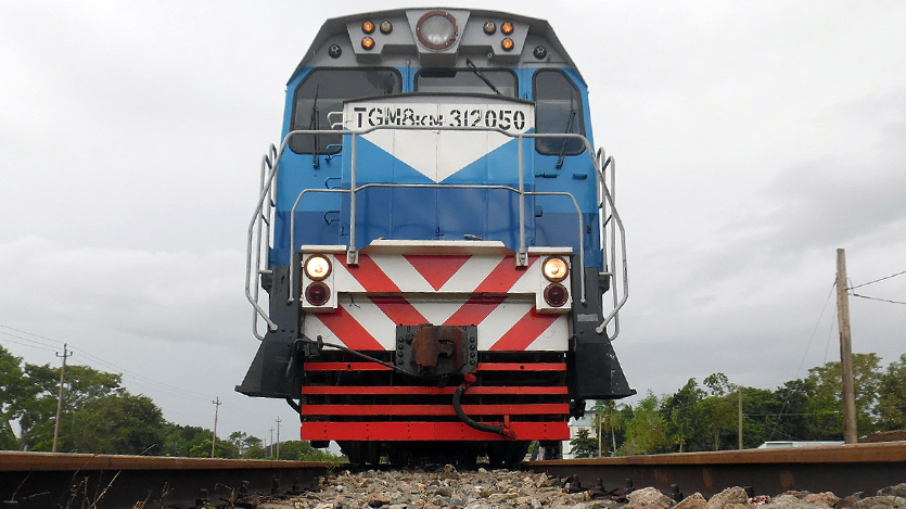 En este momento estás viendo Reanuda servicio tren Morón-Camagüey