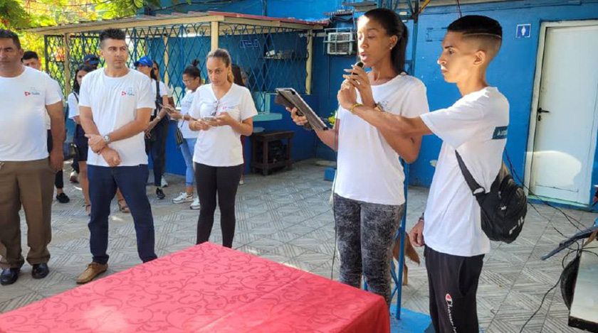 En este momento estás viendo Se inició campaña tecnológica Joven Club por Cuba (+Fotos)