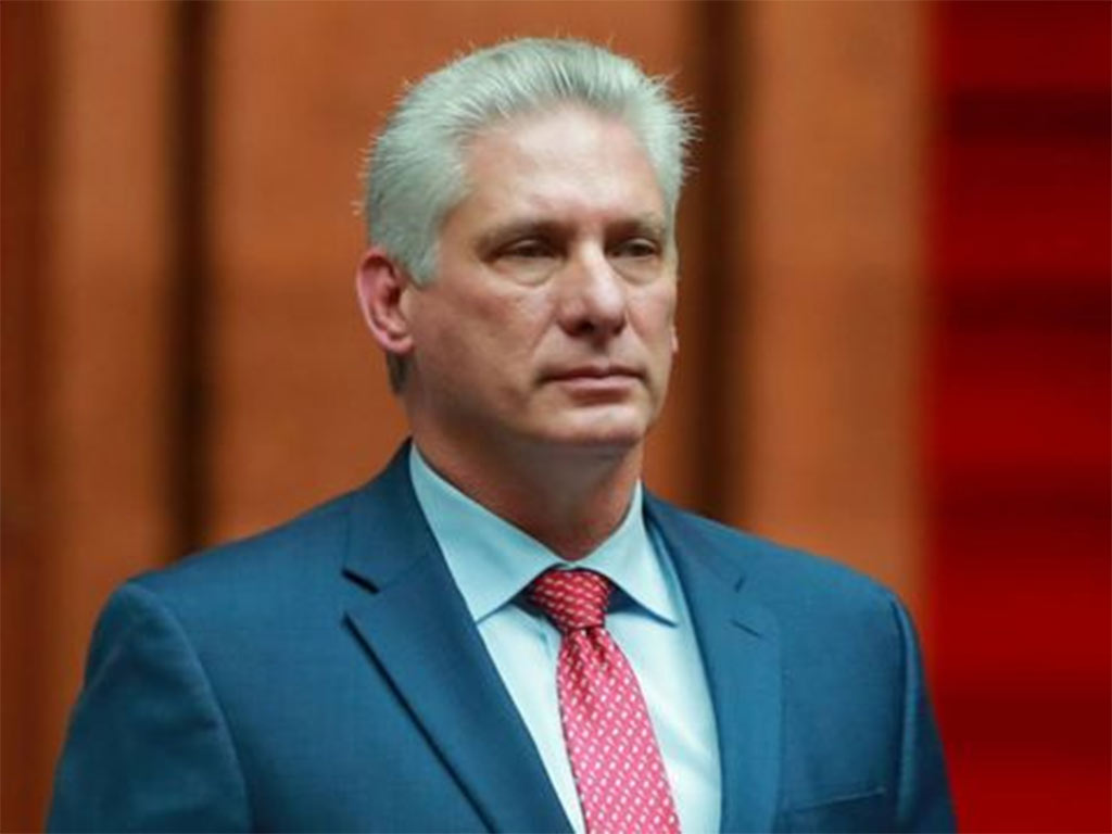 En este momento estás viendo Presidente de Cuba llega a Mozambique para estrechar relaciones
