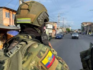 Lee más sobre el artículo Ecuador va a las urnas bajo creciente ola de violencia