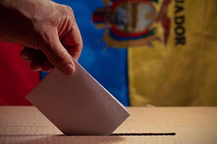 En este momento estás viendo Elecciones en Ecuador: progresistas o millonarios